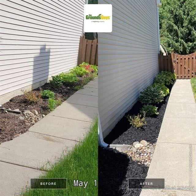 Before and after the image of mulch had been replaced on a strip in between the house sidewalk