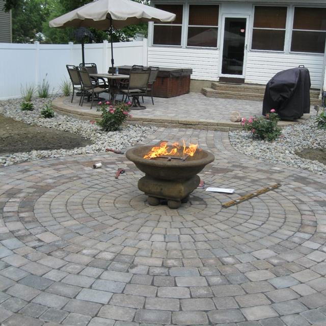 Paver- Patio Gass